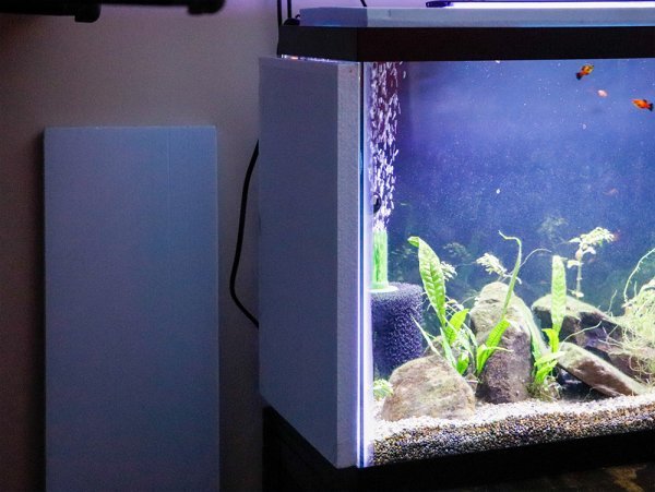 side-fish-tank-insulation.jpg